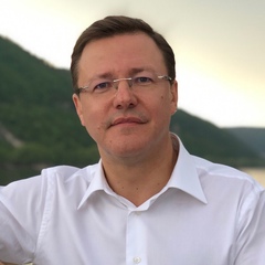 Дмитрий Азаров