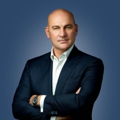 Радислав Гандапас (№ 4984433905)