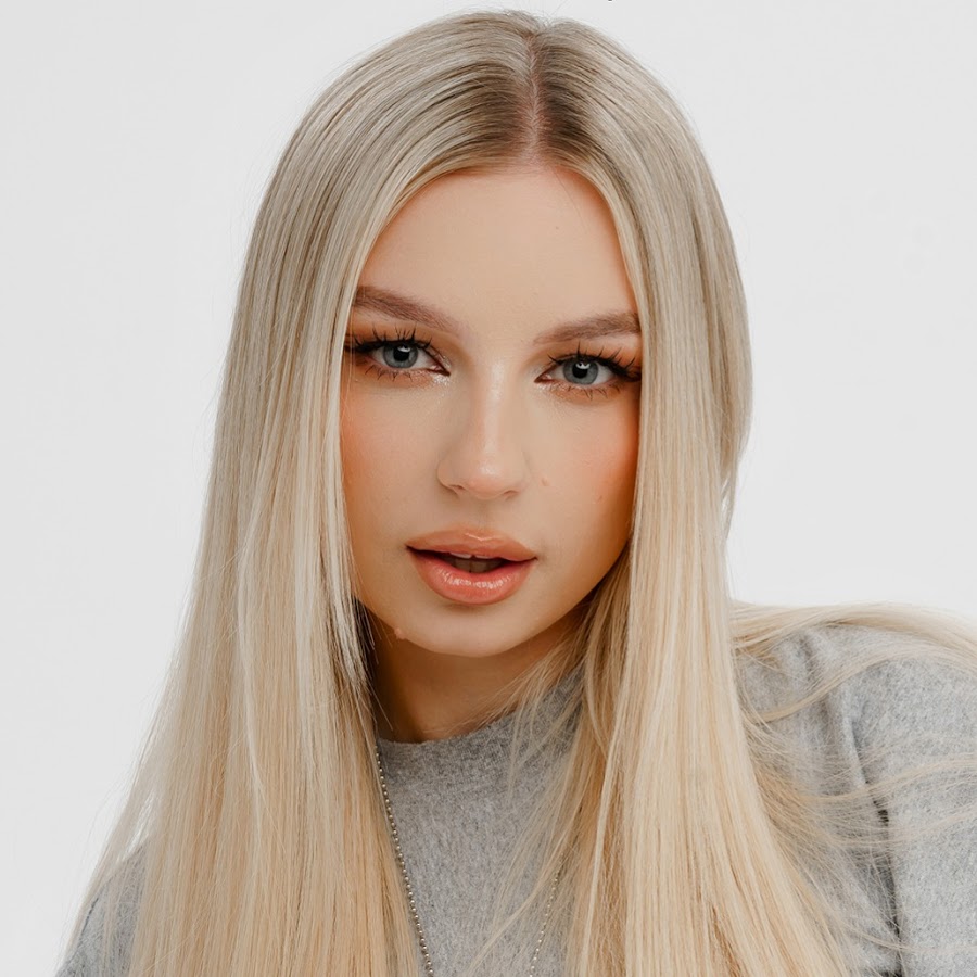 Яяна фотки. ЯЯНА блоггер. ЯЯНА фото. ЯЯНА.